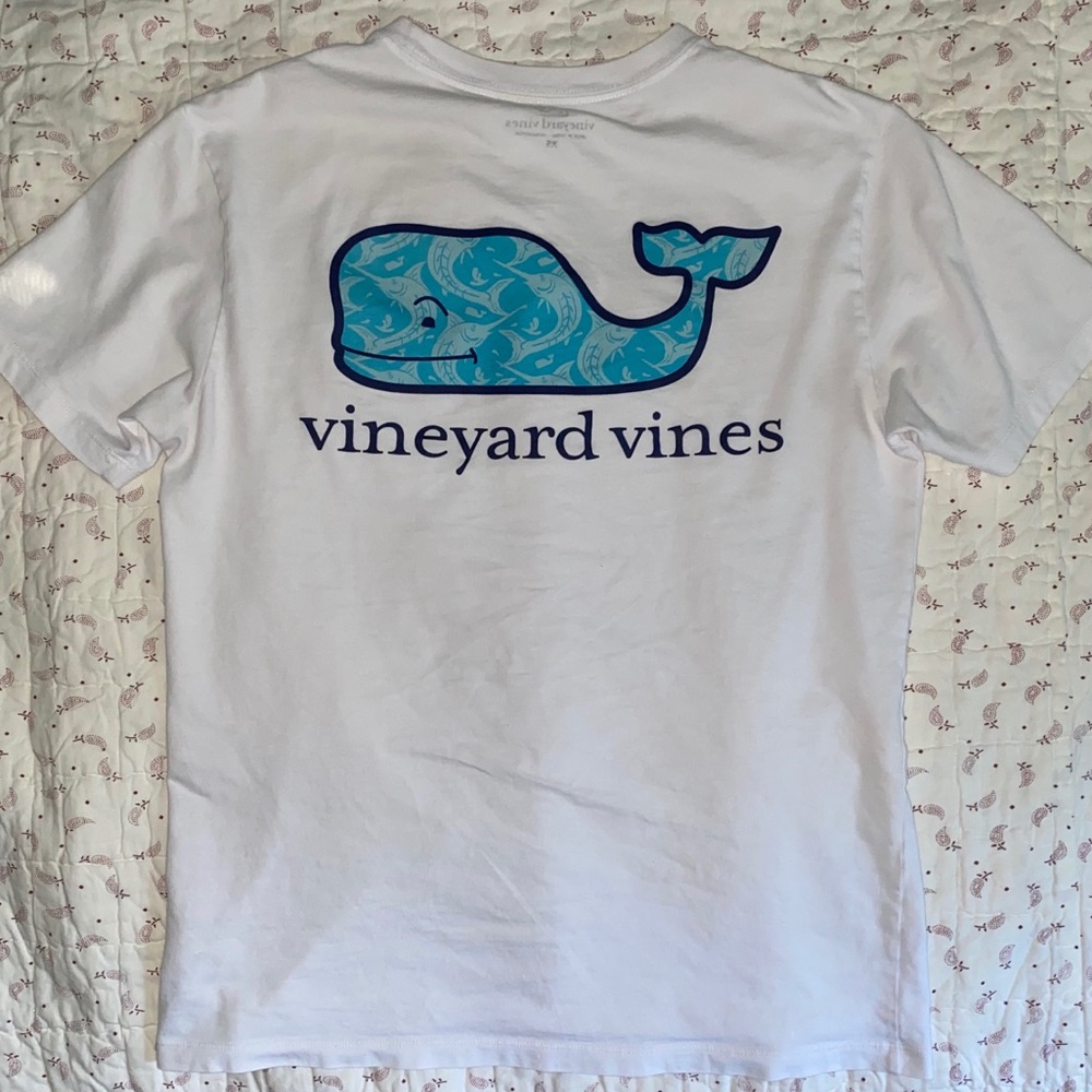 Vineyard Vines tee